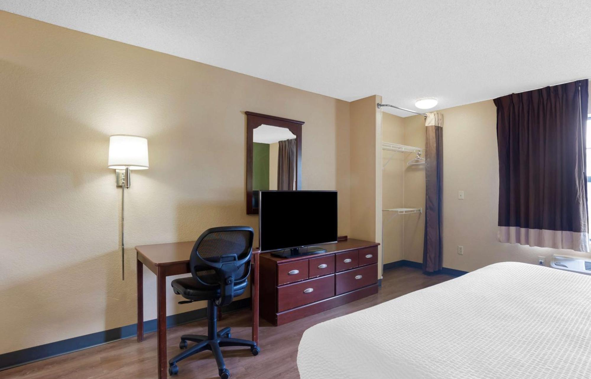 Extended Stay America Suites - Orange County - Katella Ave מראה חיצוני תמונה