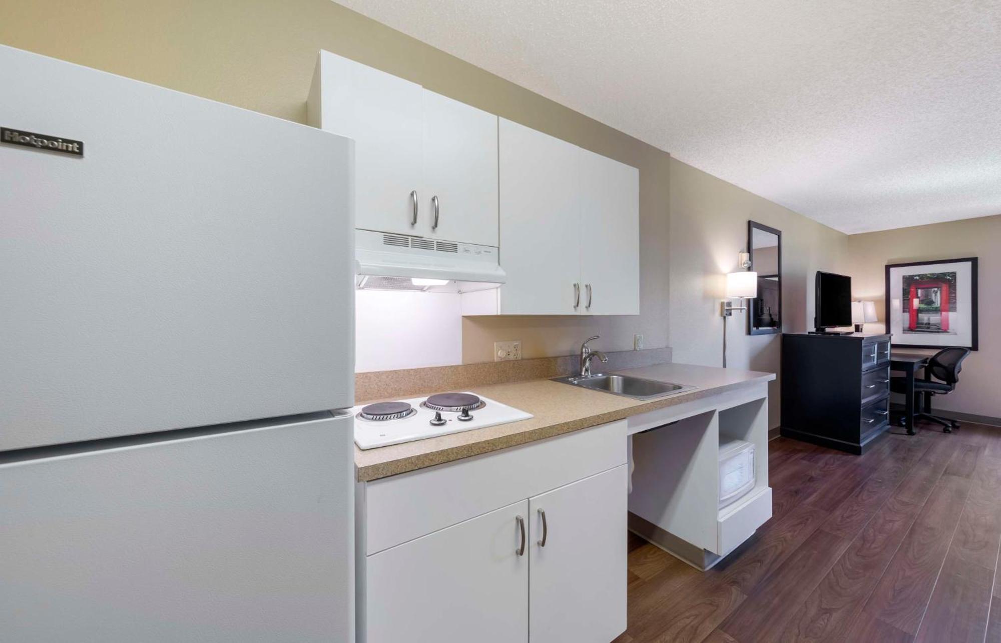 Extended Stay America Suites - Orange County - Katella Ave מראה חיצוני תמונה