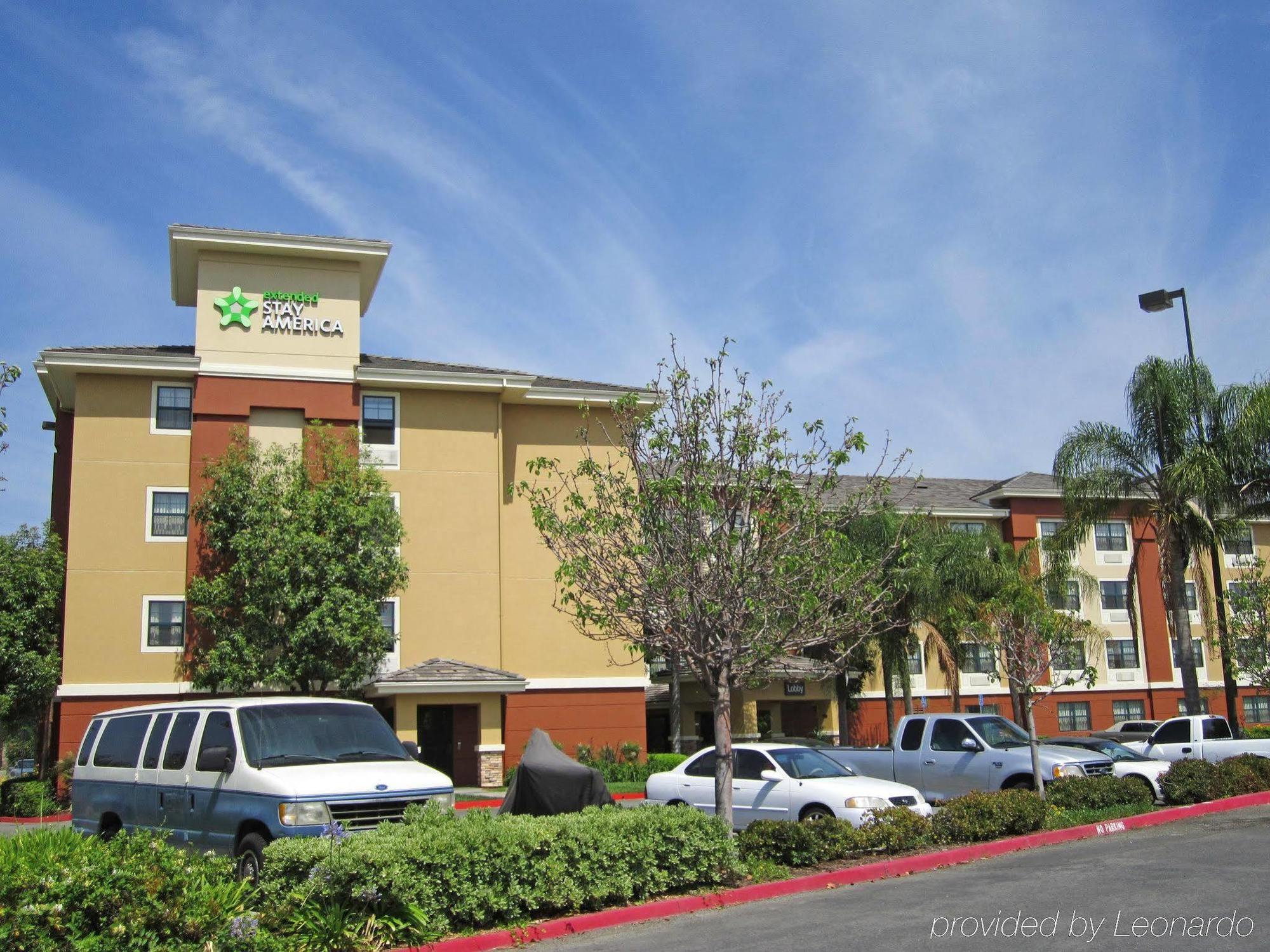 Extended Stay America Suites - Orange County - Katella Ave מראה חיצוני תמונה