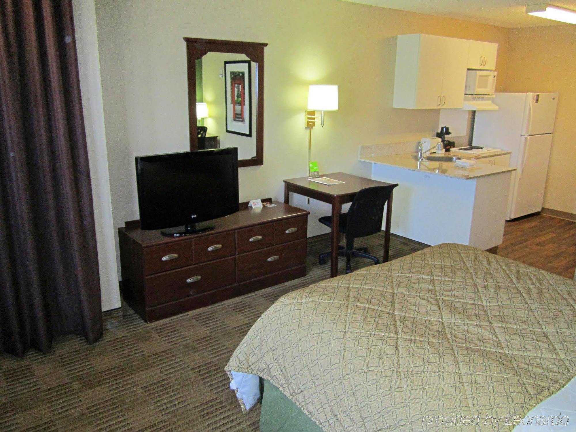Extended Stay America Suites - Orange County - Katella Ave מראה חיצוני תמונה