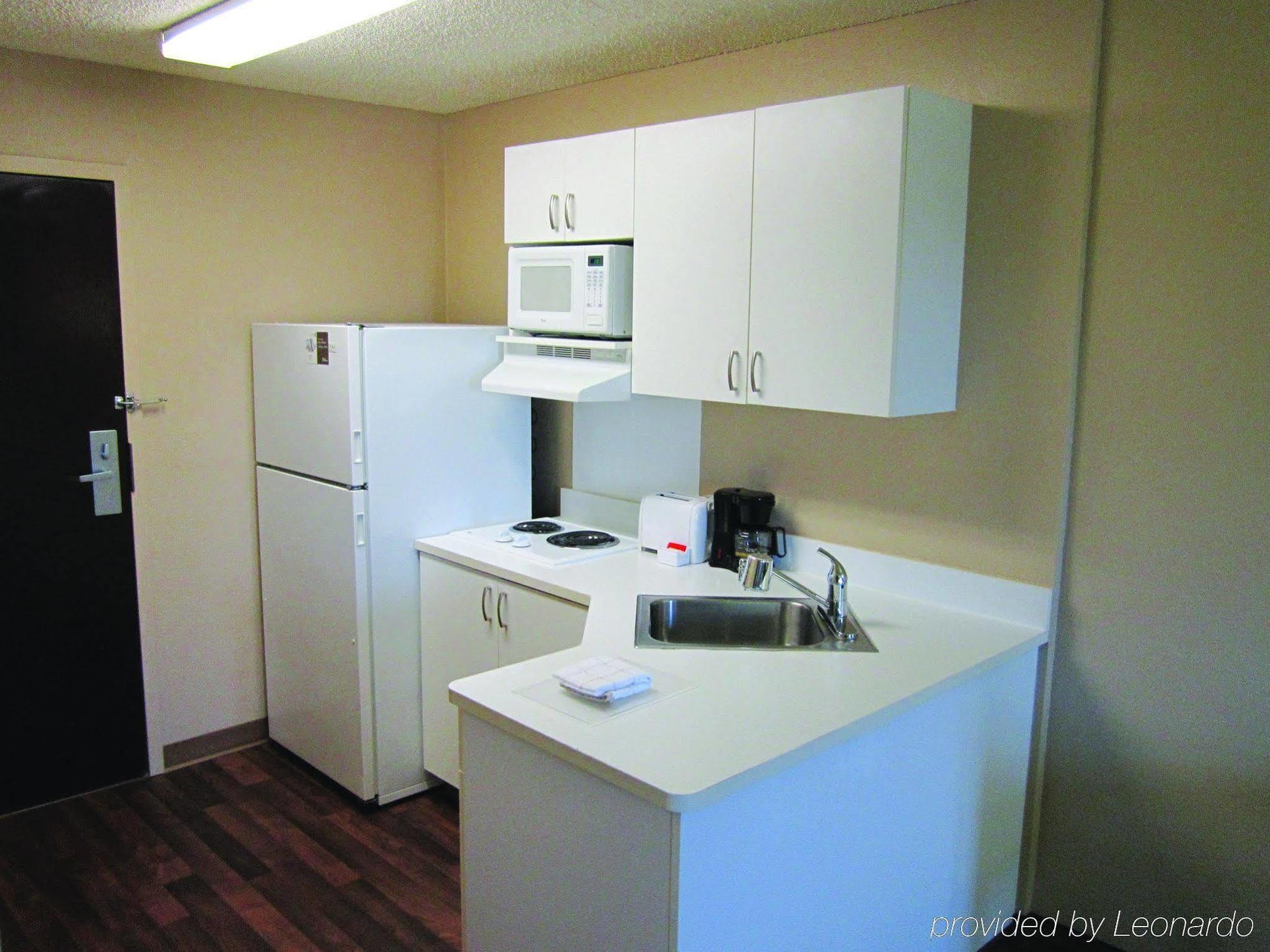 Extended Stay America Suites - Orange County - Katella Ave מראה חיצוני תמונה